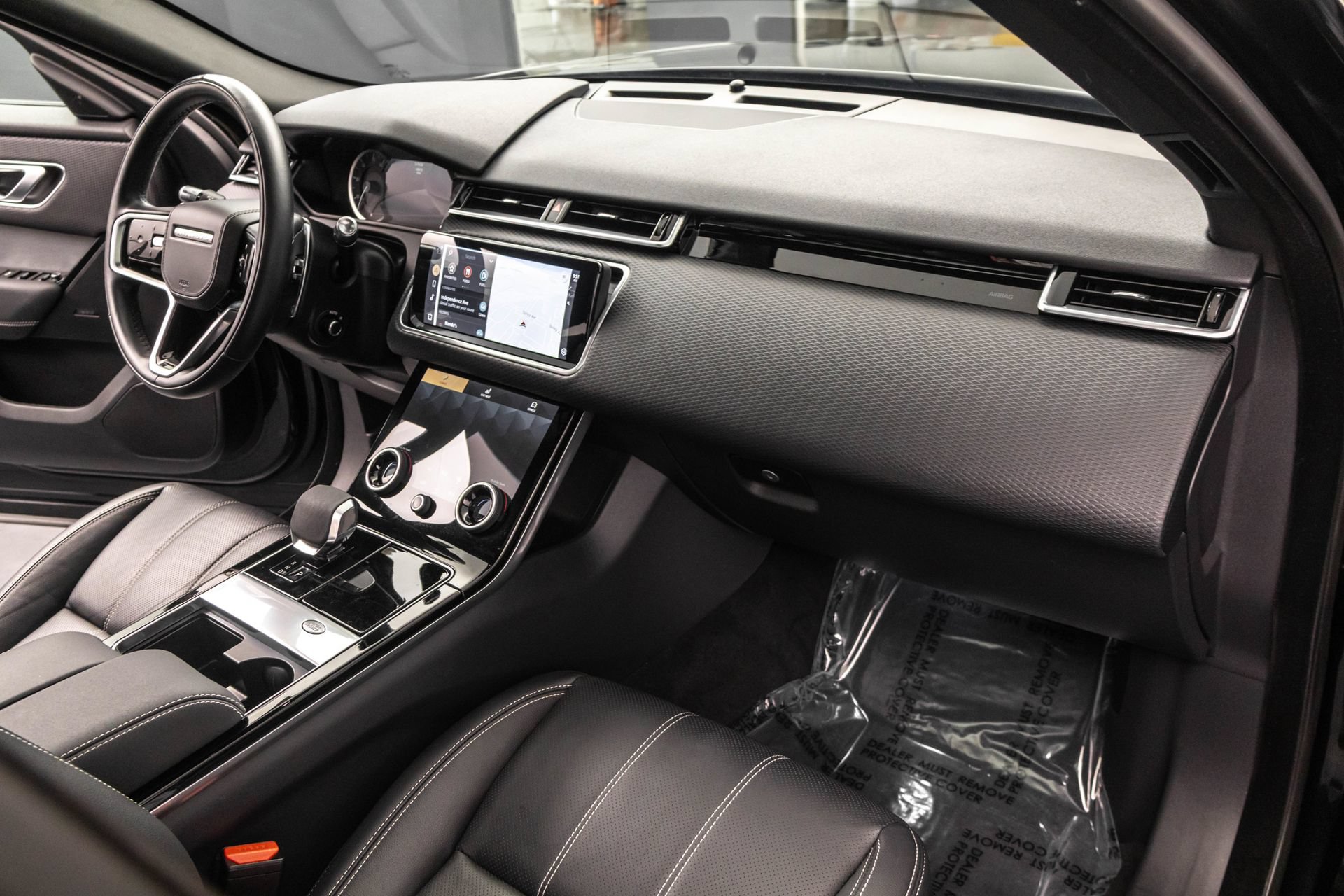Used 2022 Land Rover Range Rover Velar R-Dynamic S AWD/4WD image 38