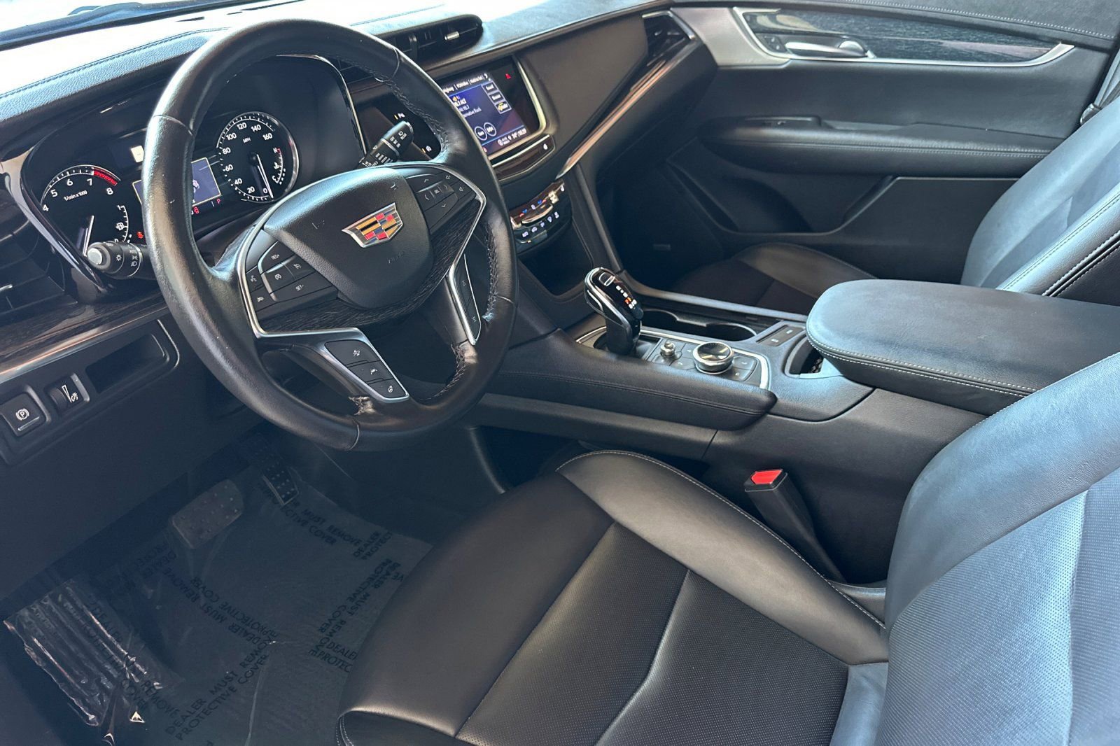Certified 2023 Cadillac XT5 Premium Luxury FWD image 10