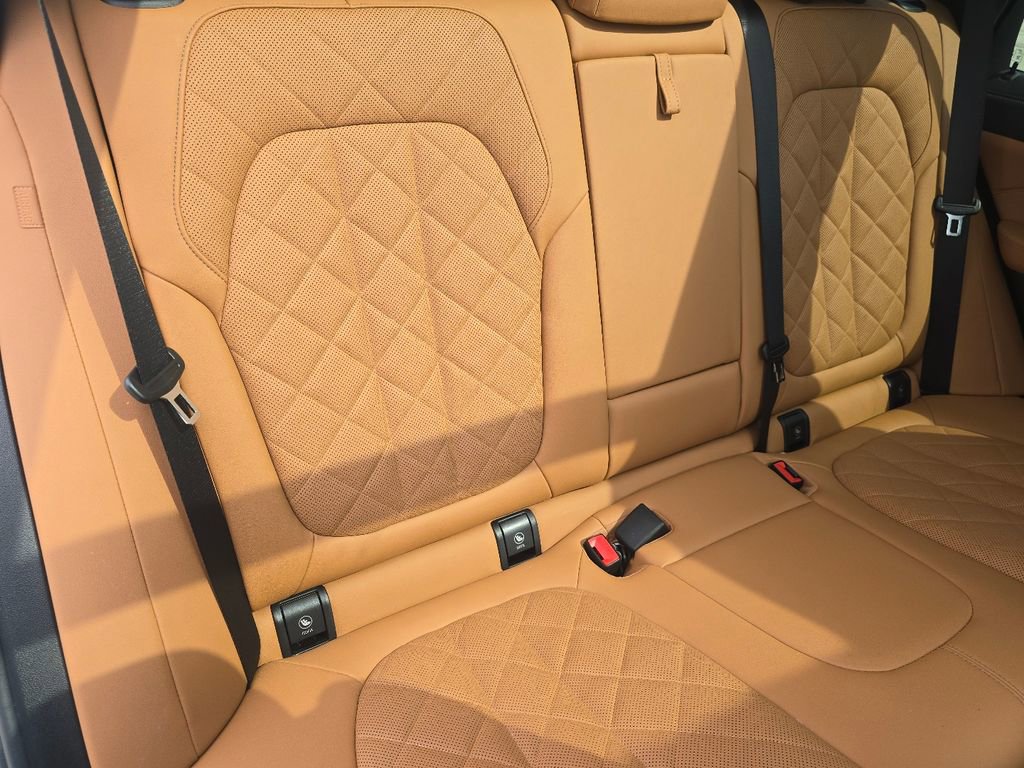 Used 2024 BMW X5 xDrive40i w/ Premium Package image 21