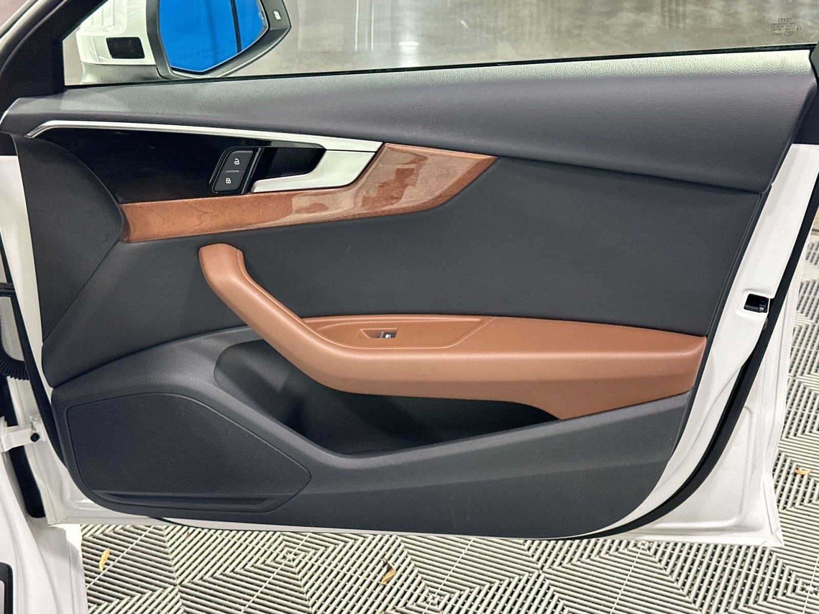 Used 2022 Audi A4 2.0T Premium w/ Convenience Package image 39