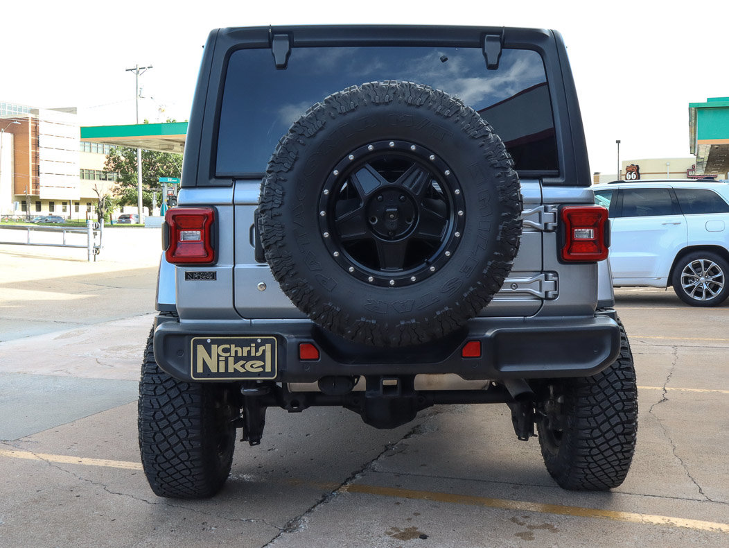 Used 2018 Jeep Wrangler Unlimited Sahara w/ Safety Group AWD/4WD image 6