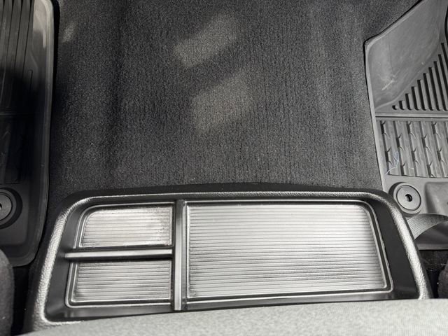 Used 2024 RAM 3500 Tradesman w/ Chrome Appearance Group AWD/4WD image 27