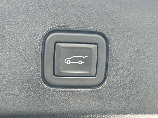 Certified 2024 Cadillac Lyriq Sport w/ LPO, Floor Liner Package AWD/4WD image 20