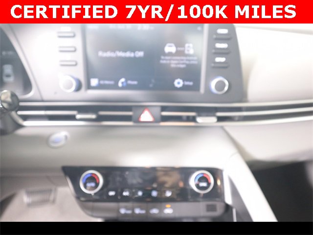 Used 2023 Hyundai Elantra SEL image 29