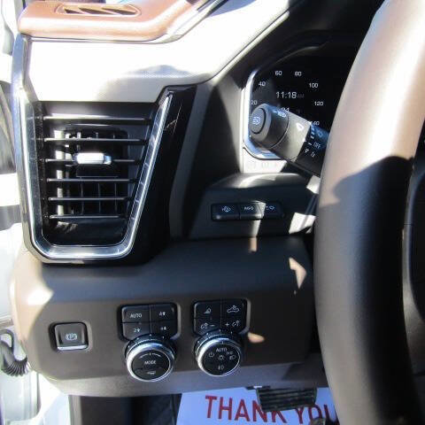Used 2025 GMC Sierra 3500 Denali w/ Denali Reserve Package image 20