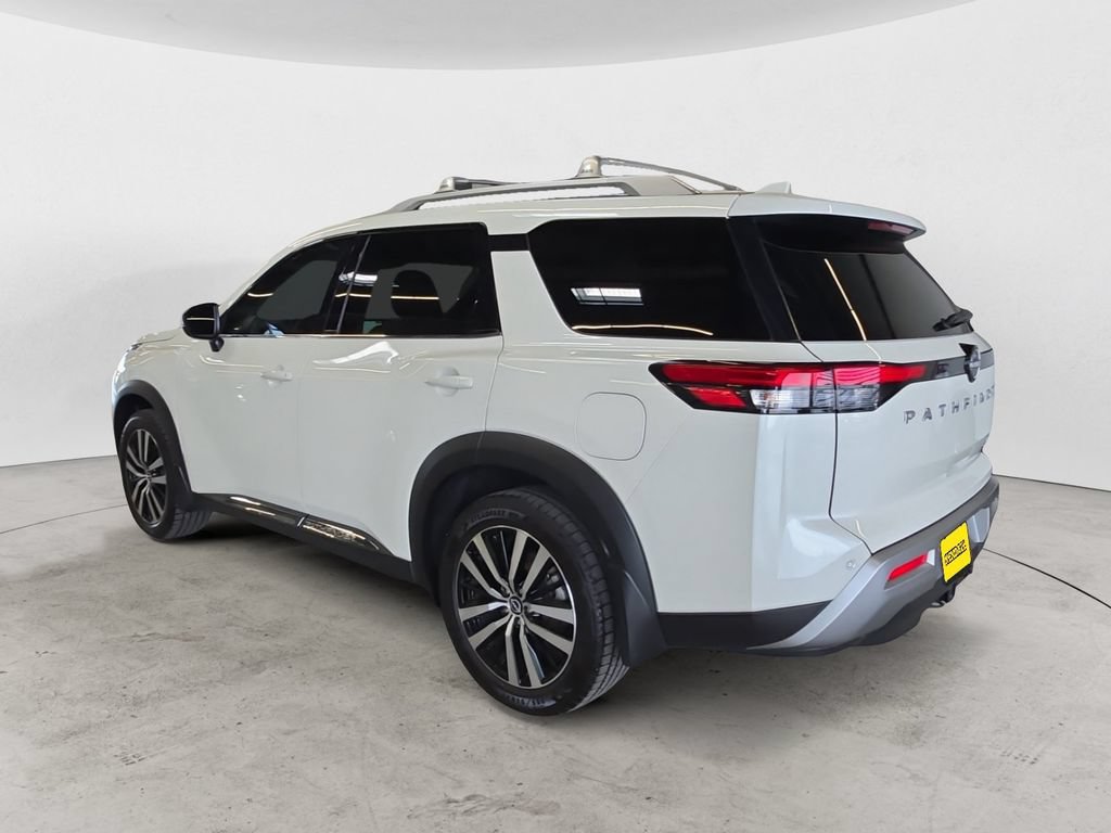 Used 2023 Nissan Pathfinder Platinum AWD/4WD image 7