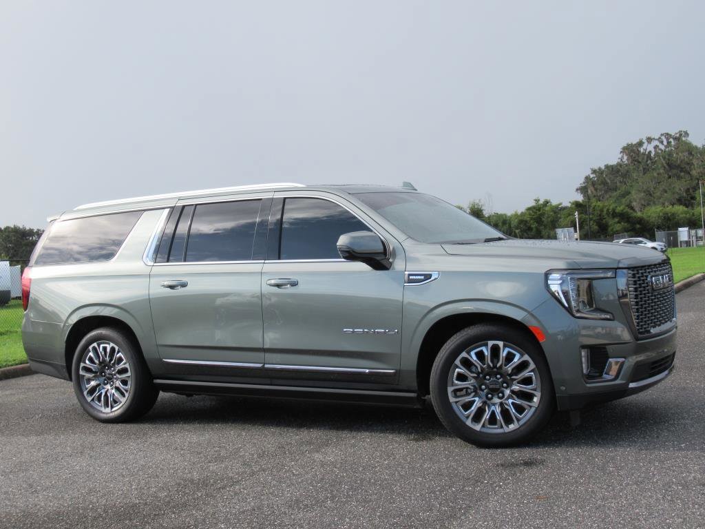 Used 2024 GMC Yukon XL Denali Ultimate image 2