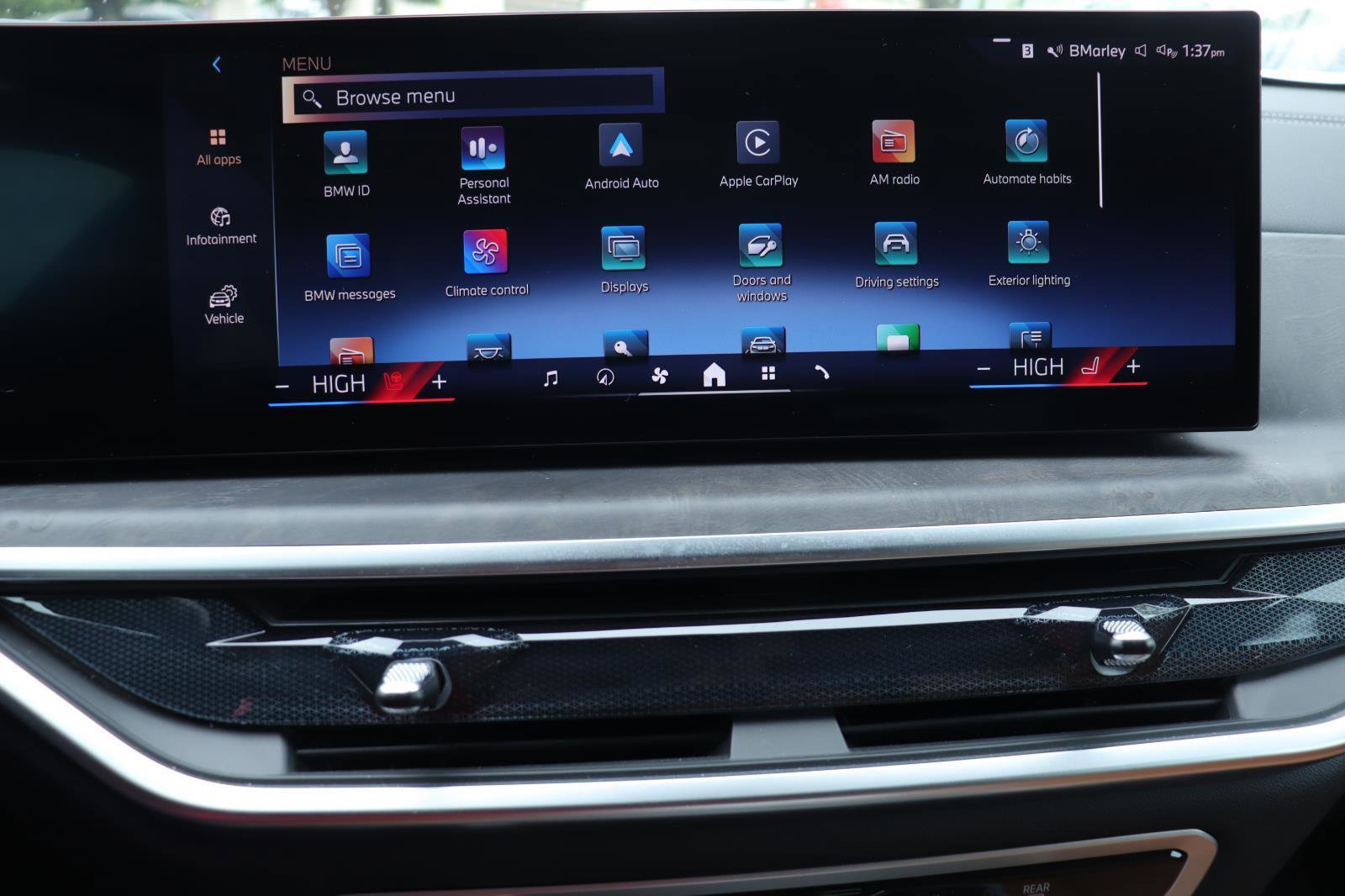 Used 2025 BMW X5 xDrive40i w/ M Sport Package AWD/4WD image 34