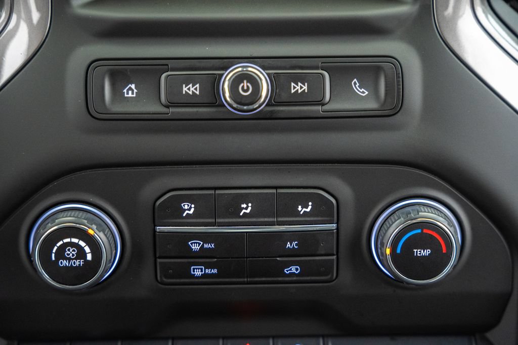 Used 2025 Chevrolet Silverado 1500 Custom w/ Turbomax Blackout Package AWD/4WD image 26