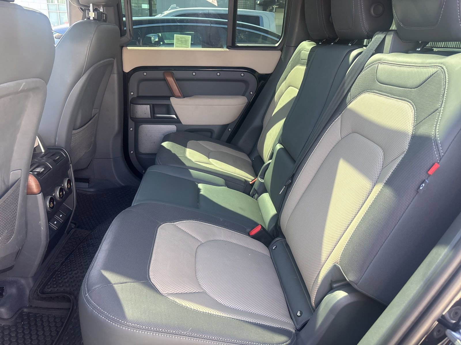 Certified 2023 Land Rover Defender 130 X image 16