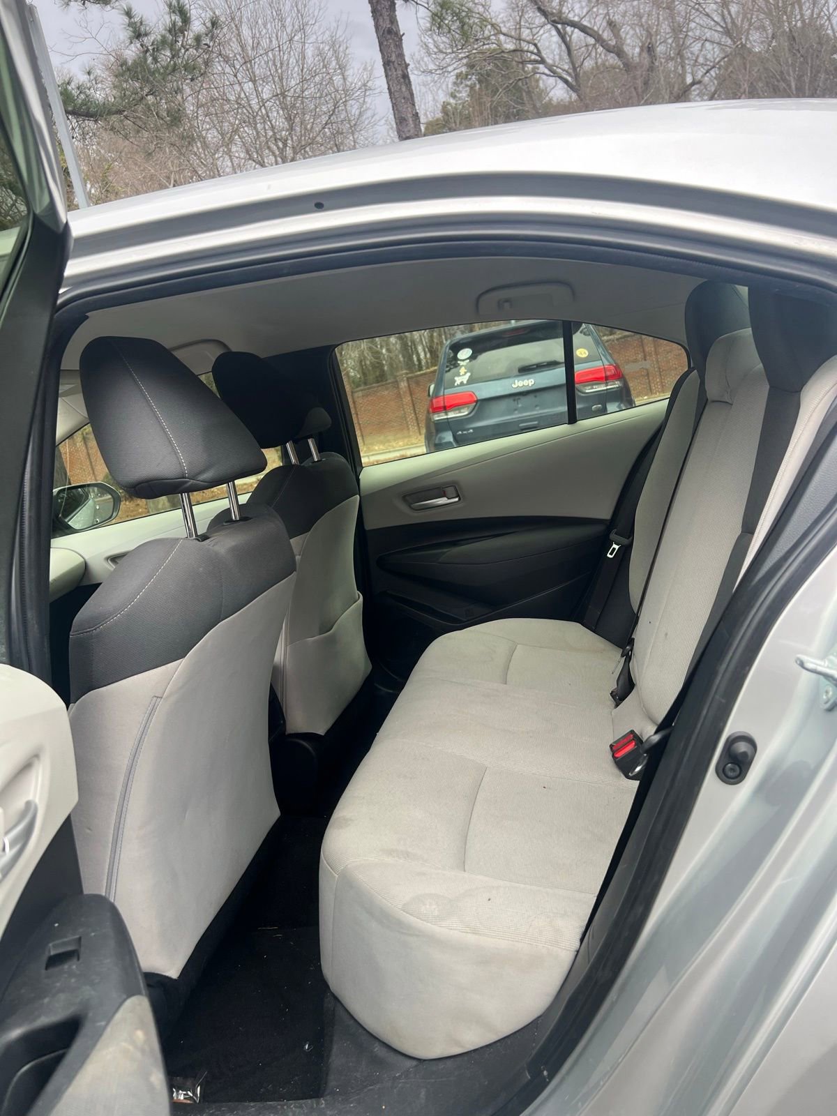 Used 2021 Toyota Corolla LE image 26