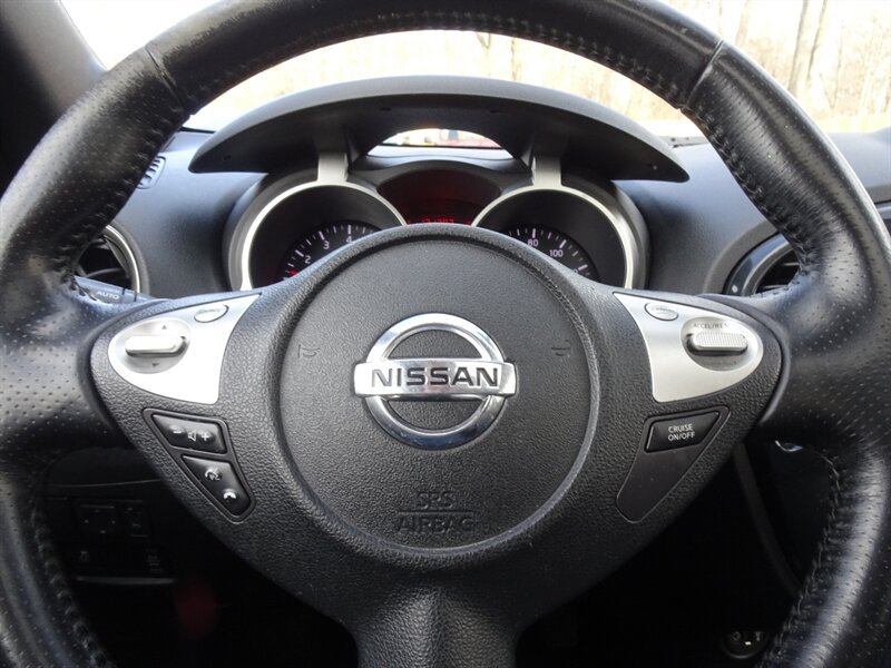 Used 2011 Nissan Juke SL AWD/4WD image 10