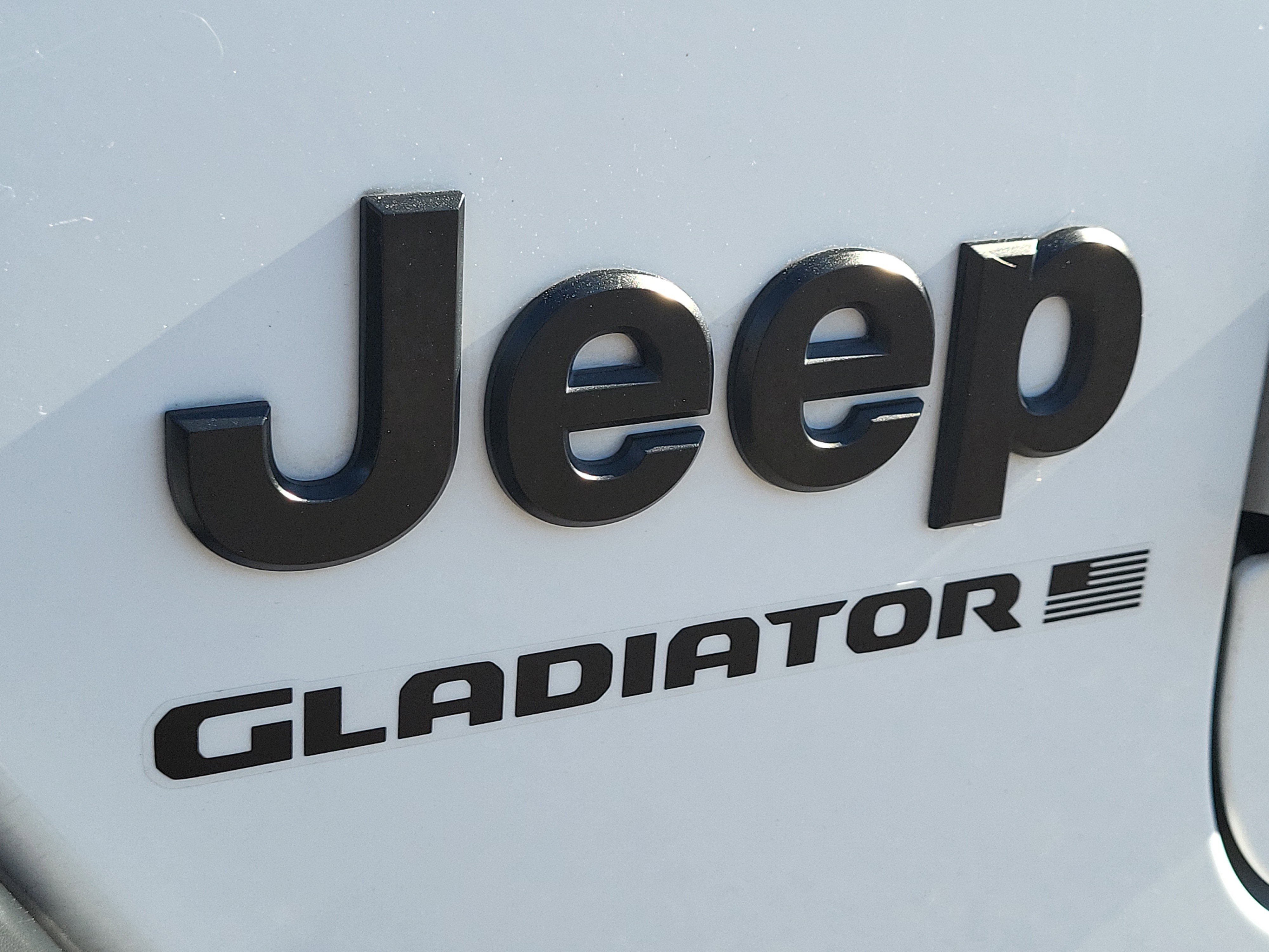 Used 2023 Jeep Gladiator Sport image 25
