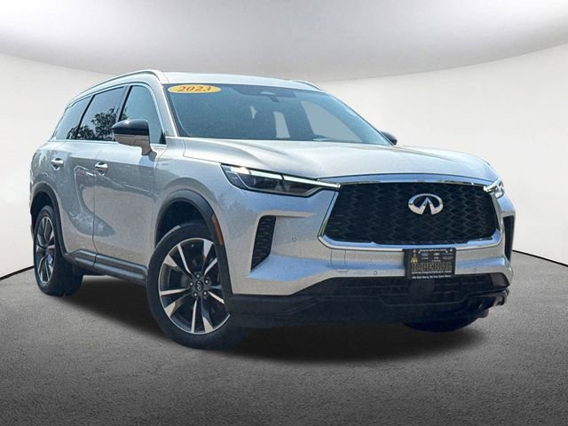 Used 2023 INFINITI QX60 Luxe image 2