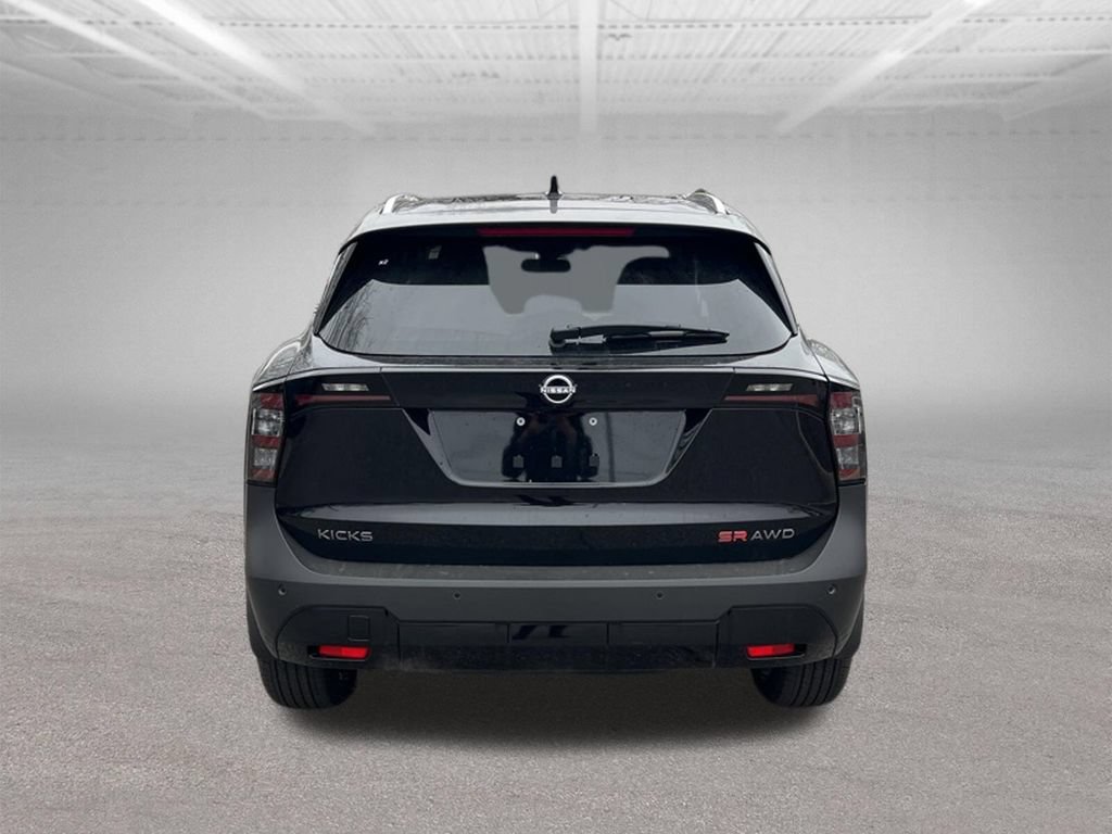 New 2025 Nissan Kicks SR AWD/4WD image 3