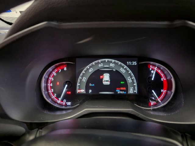 Used 2025 Toyota RAV4 XLE AWD/4WD image 27