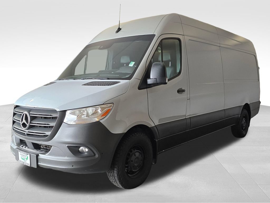 Used 2021 Mercedes-Benz Sprinter 2500 image 3