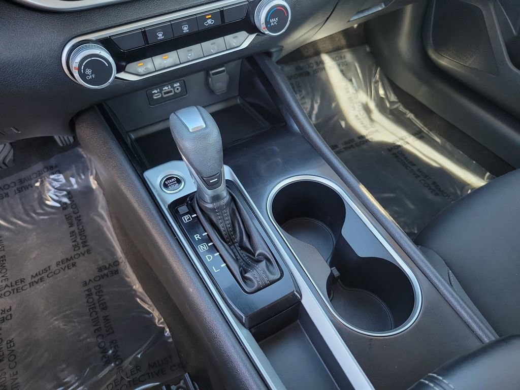 Used 2024 Nissan Altima 2.5 SV image 14