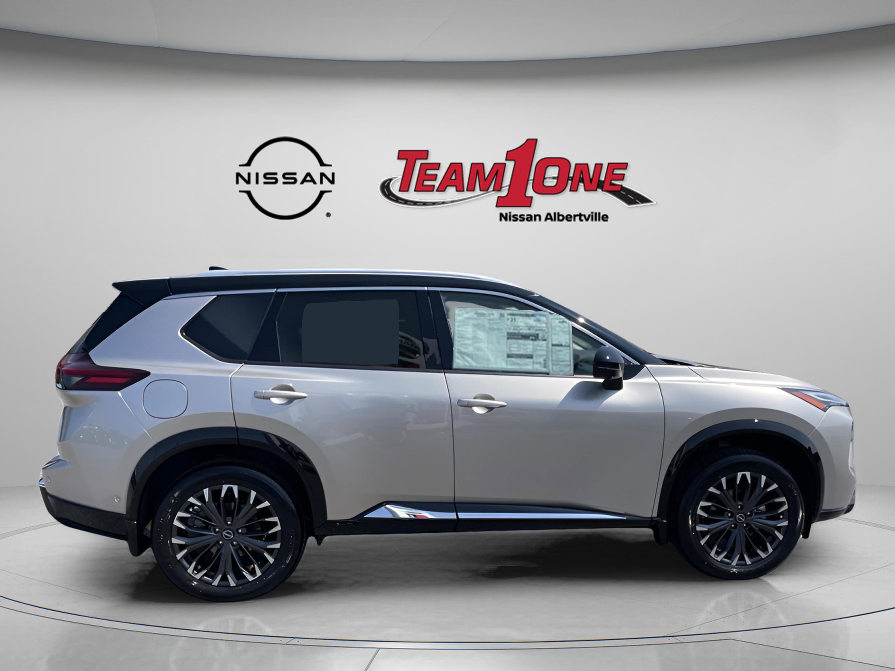 New 2026 Nissan Rogue Platinum image 8