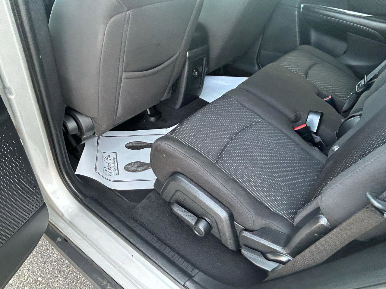 Used 2012 Dodge Journey SXT w/ Flexible Seating Group FWD image 9