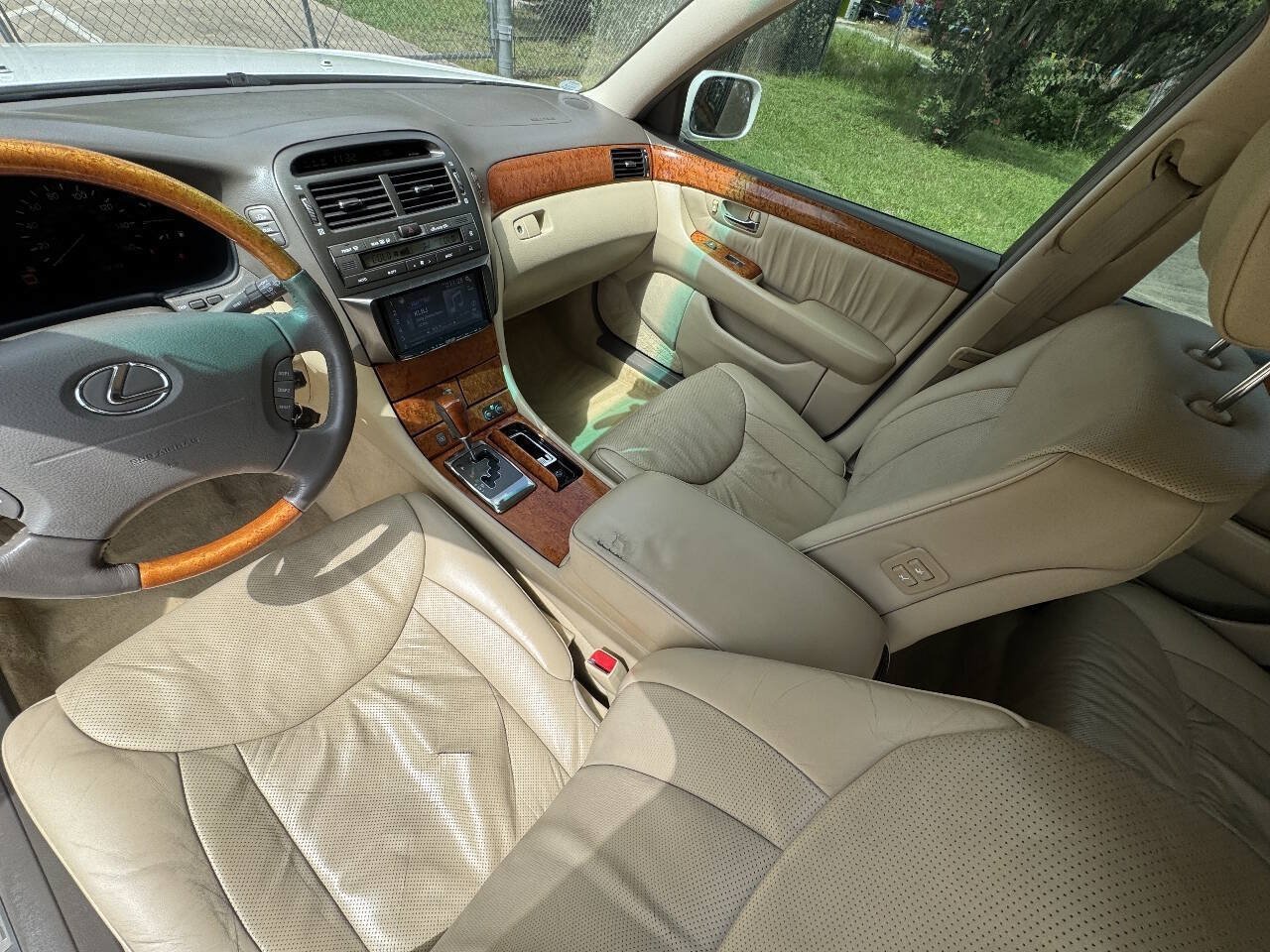 Used 2004 Lexus LS 430 RWD image 27