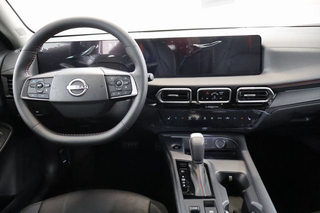 New 2026 Nissan Sentra SR w/ SR Premium Package FWD image 15