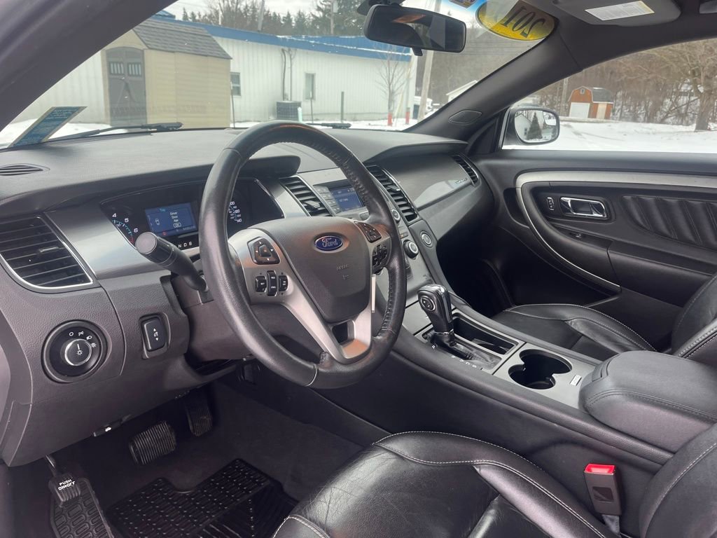 Used 2019 Ford Taurus SEL image 15