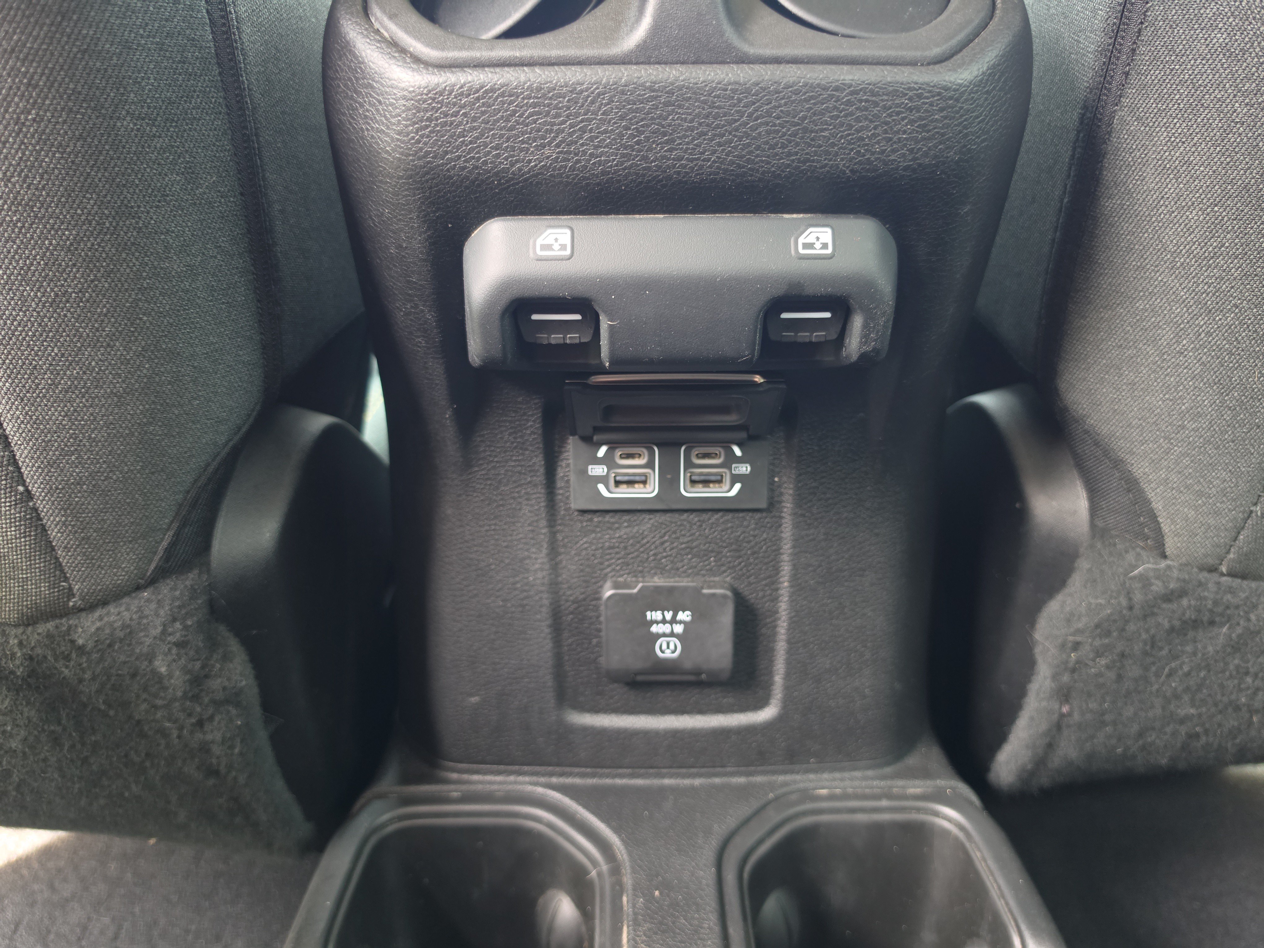 Used 2025 Jeep Gladiator Sport AWD/4WD image 17