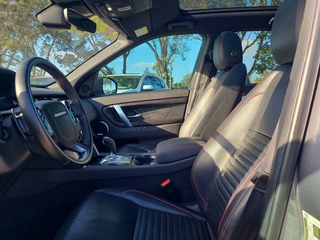 Used 2020 Land Rover Discovery Sport SE R-Dynamic image 28