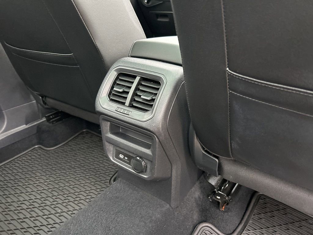 Used 2022 Volkswagen Tiguan SEL R-Line image 51