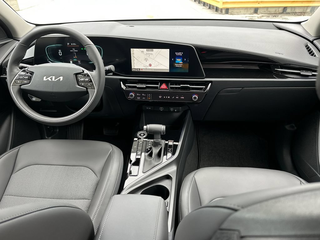 New 2026 Kia Niro EX FWD image 14