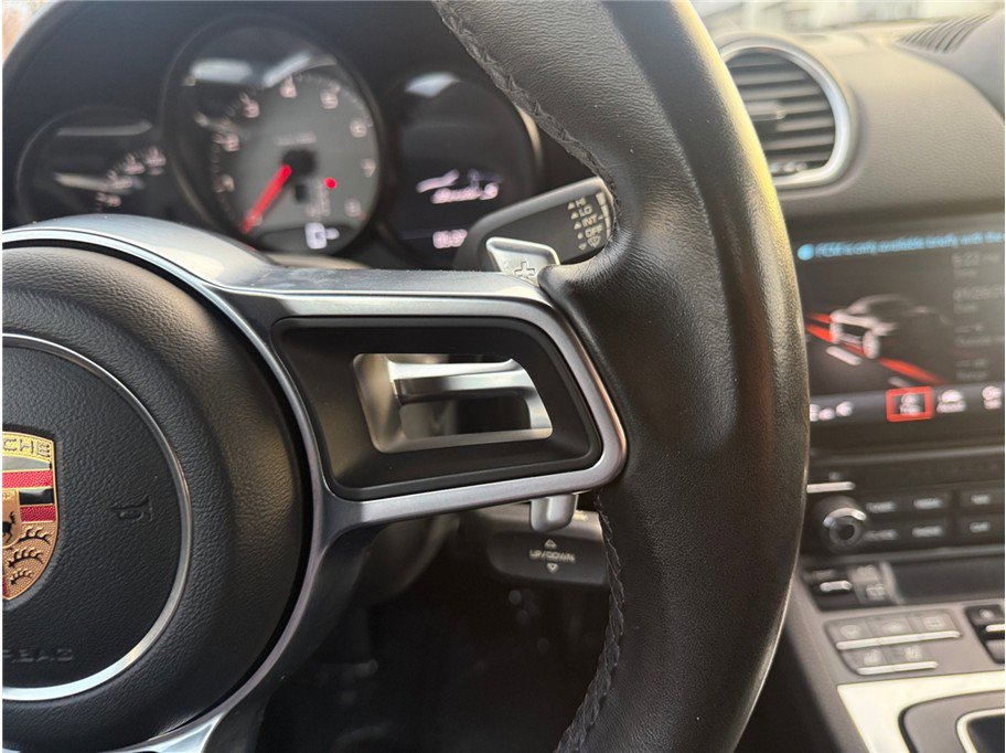 Used 2018 Porsche 718 Boxster S RWD image 25