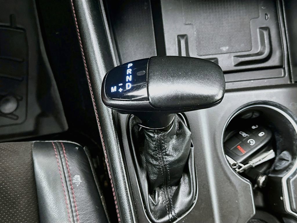 Used 2022 Dodge Durango R/T AWD/4WD image 16
