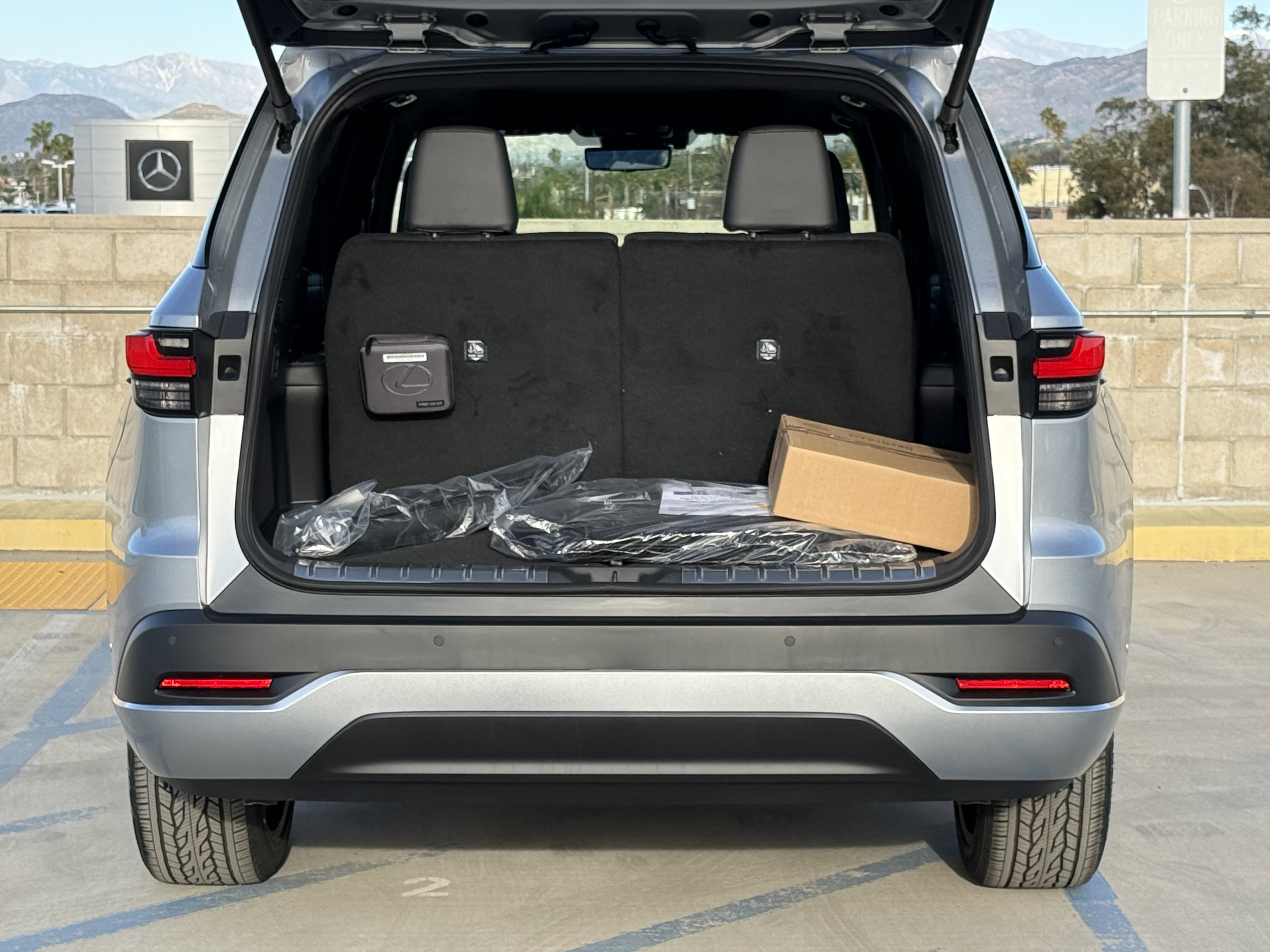 New 2026 Lexus TX 550h AWD Plug-In Hybrid image 13