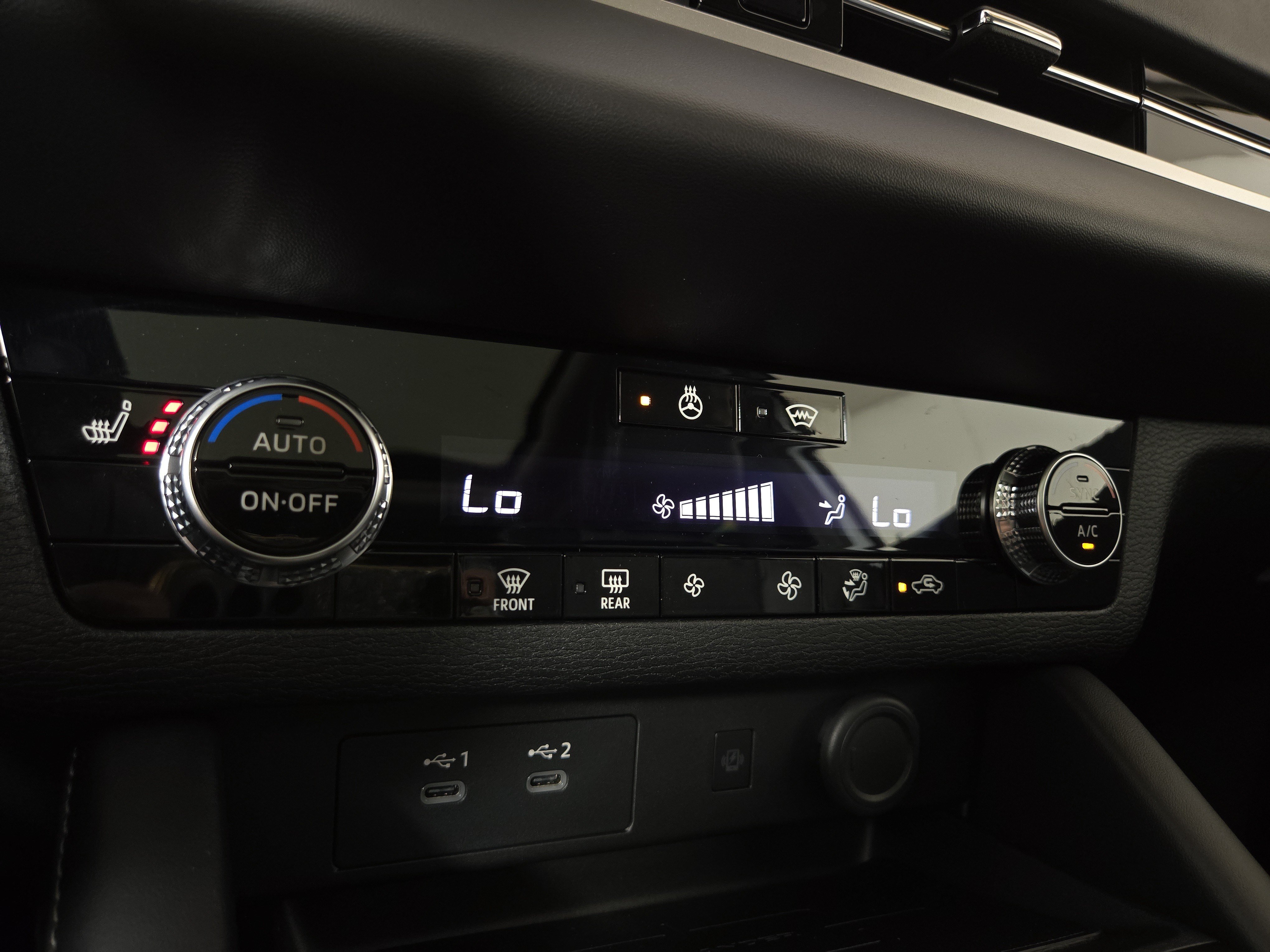 New 2026 Mitsubishi Outlander SE AWD/4WD image 28