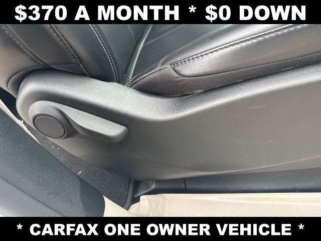 Used 2023 Chrysler Pacifica Touring-L FWD image 25