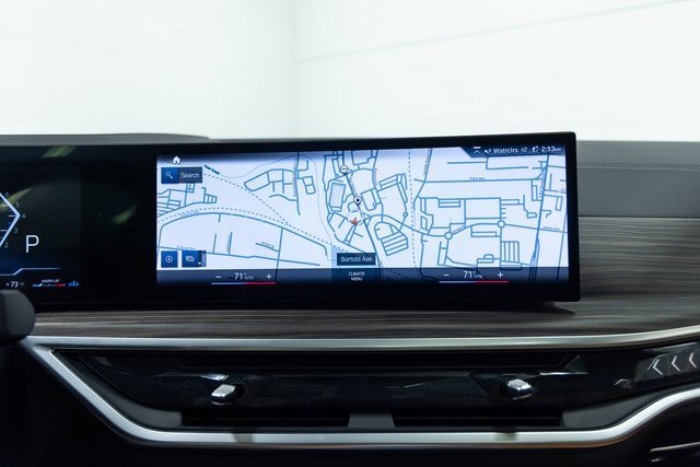 Used 2023 BMW X7 xDrive40i w/ M Sport Package image 17