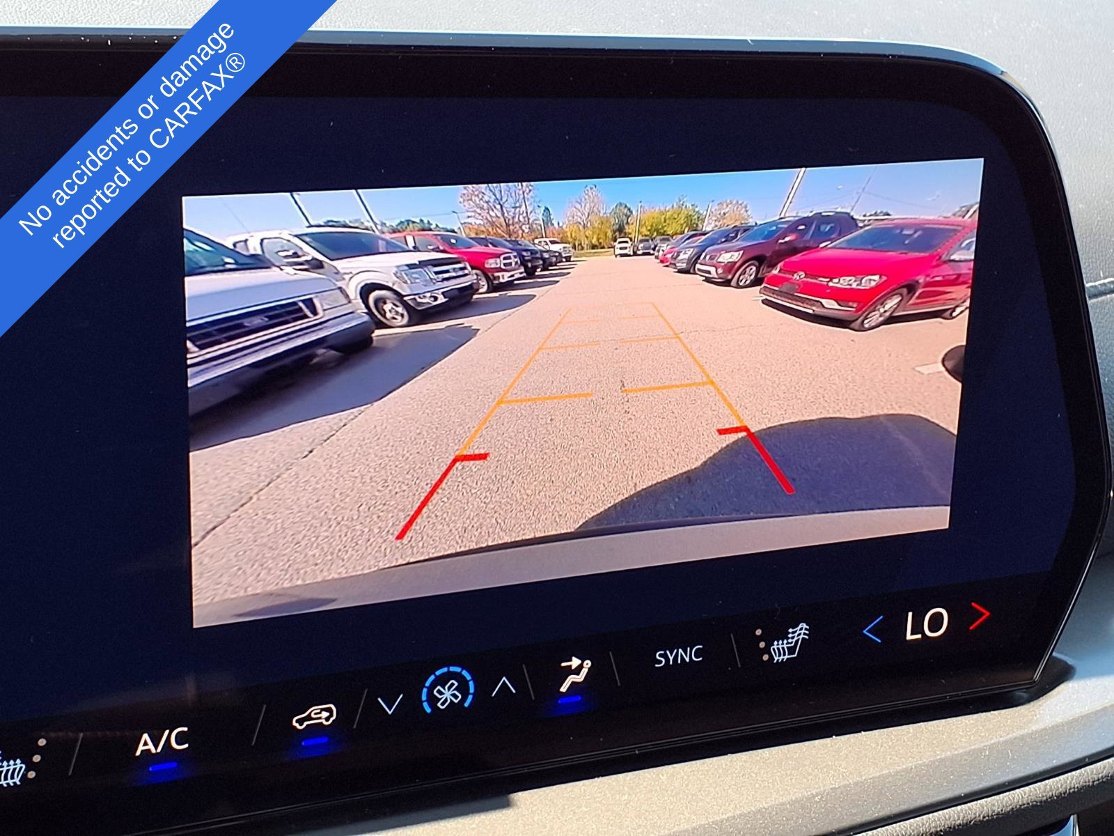 Used 2026 Chevrolet Traverse LT FWD image 21