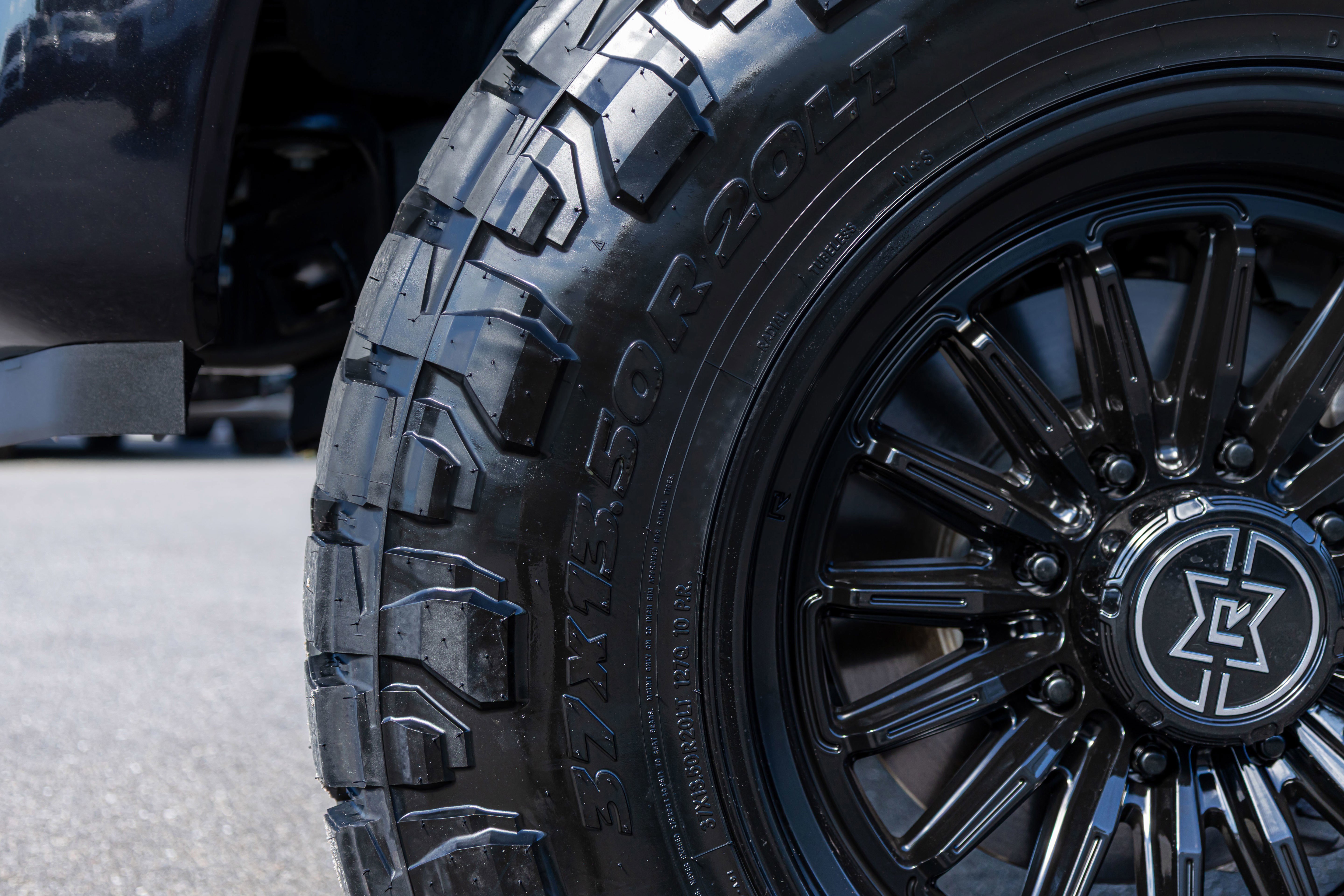 New 2025 Ford F350 Lariat w/ Lariat Ultimate Package image 25