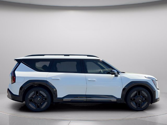 Used 2024 Kia EV9 GT-Line AWD/4WD image 8