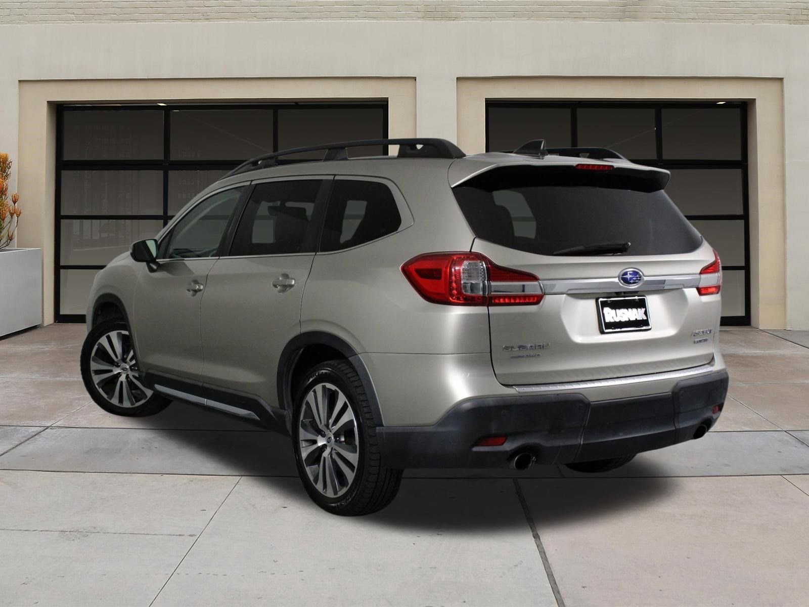 Used 2019 Subaru Ascent Limited AWD/4WD image 2