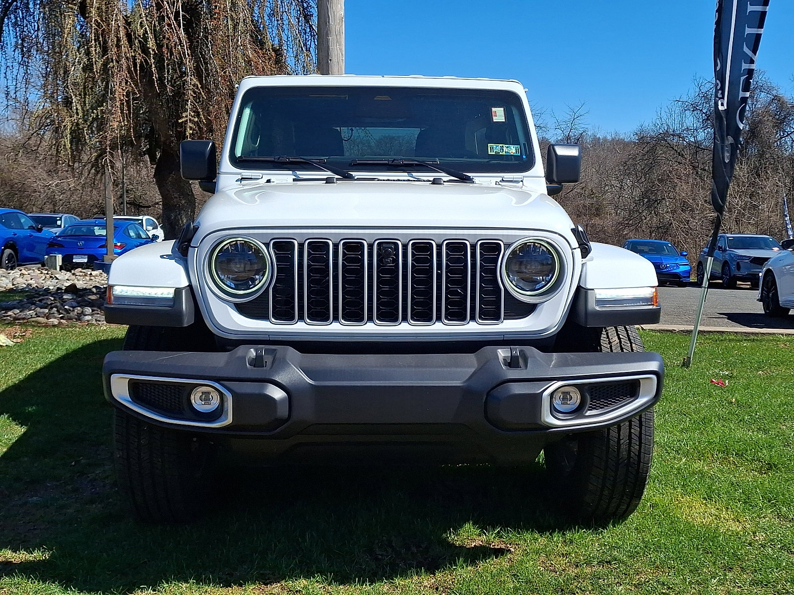 Used 2026 Jeep Wrangler Sahara AWD/4WD image 2
