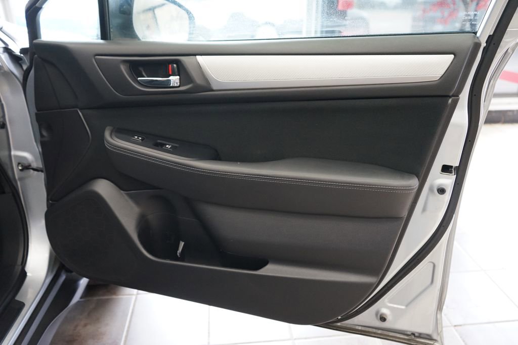 Used 2018 Subaru Outback 2.5i Premium image 35