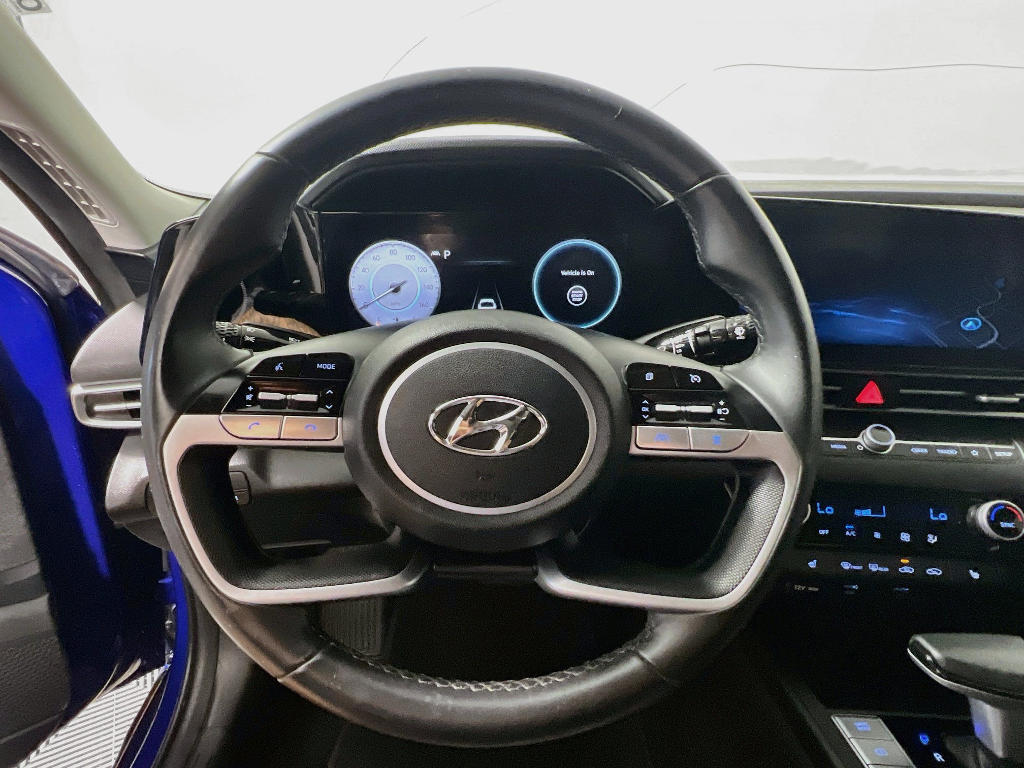 Used 2023 Hyundai Elantra SEL w/ Convenience Package FWD image 13