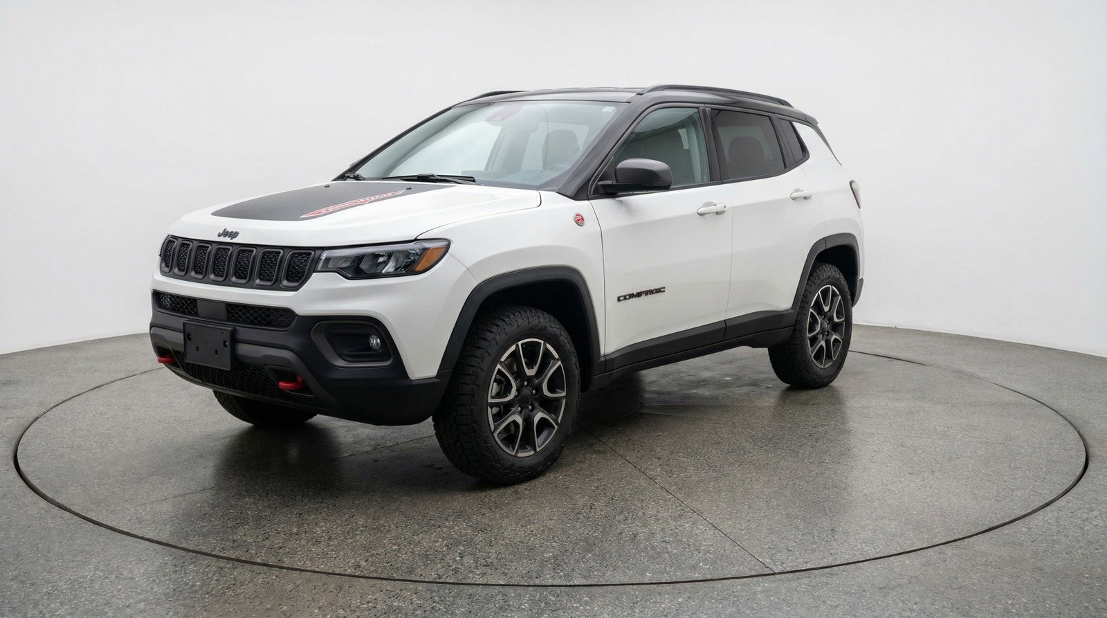 Used 2025 Jeep Compass Trailhawk image 3