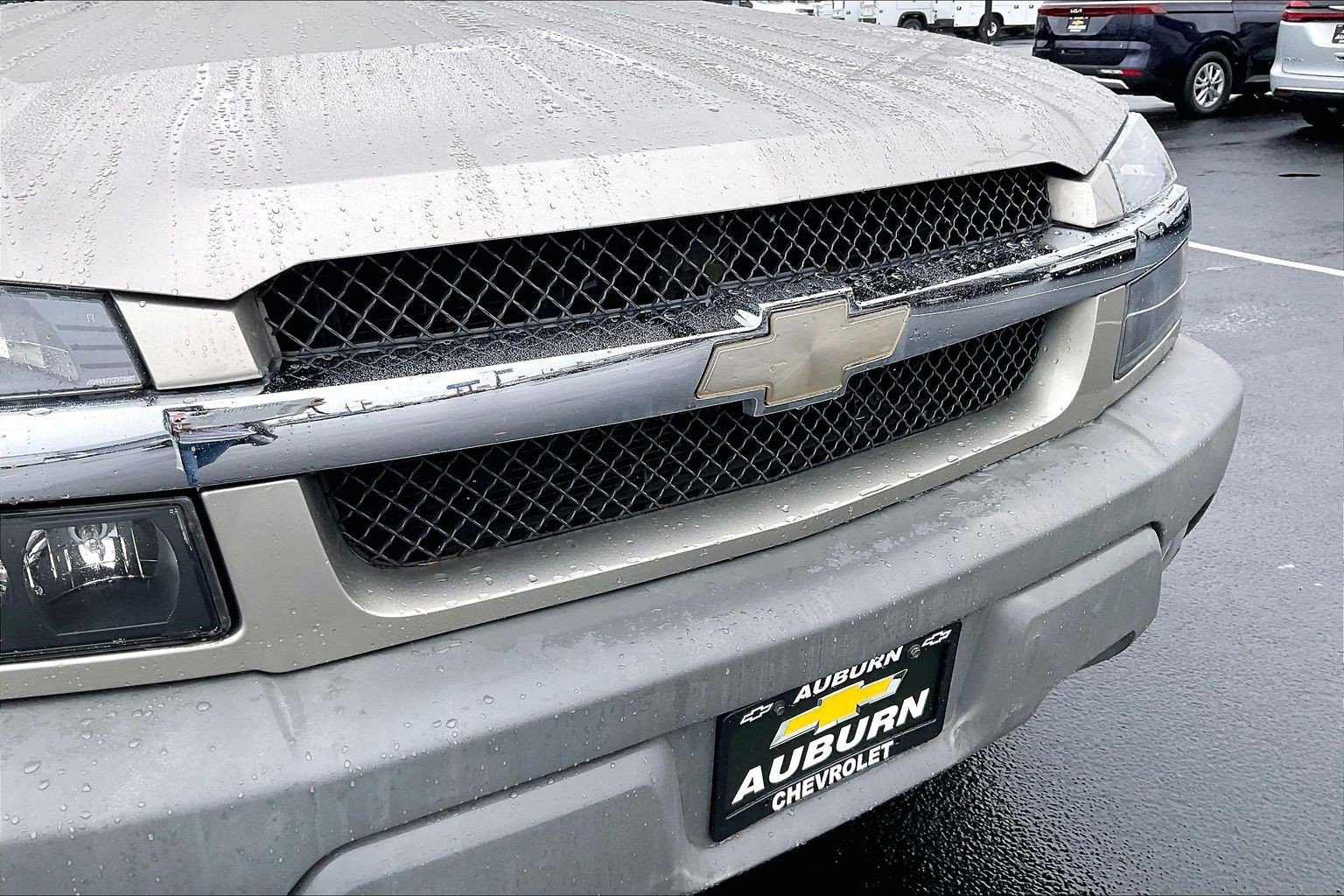 Used 2002 Chevrolet Avalanche 4x4 w/ Convenience Pkg image 24