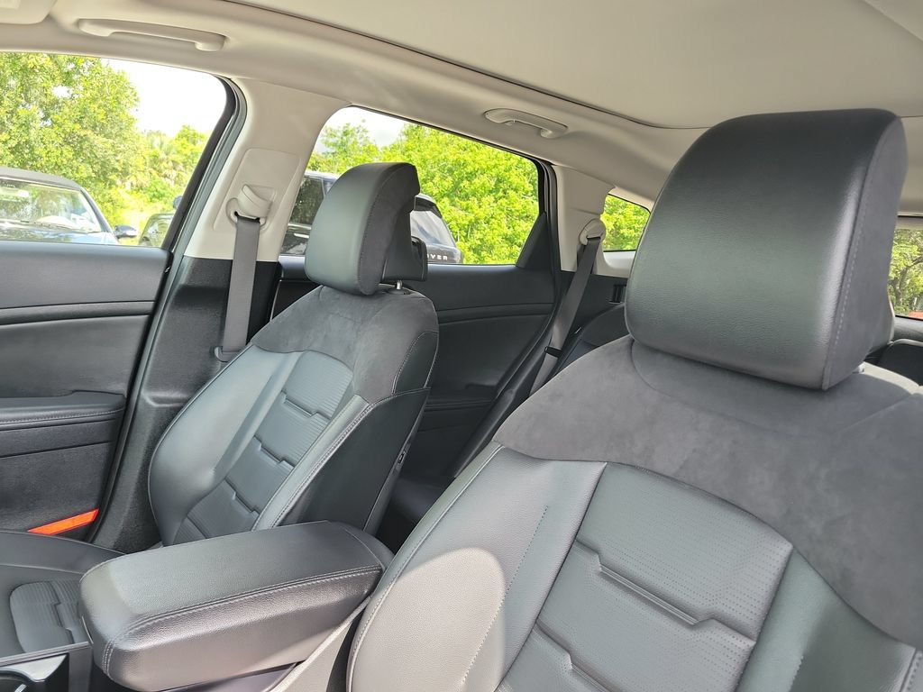 Certified 2026 Kia Sportage SX AWD/4WD image 22