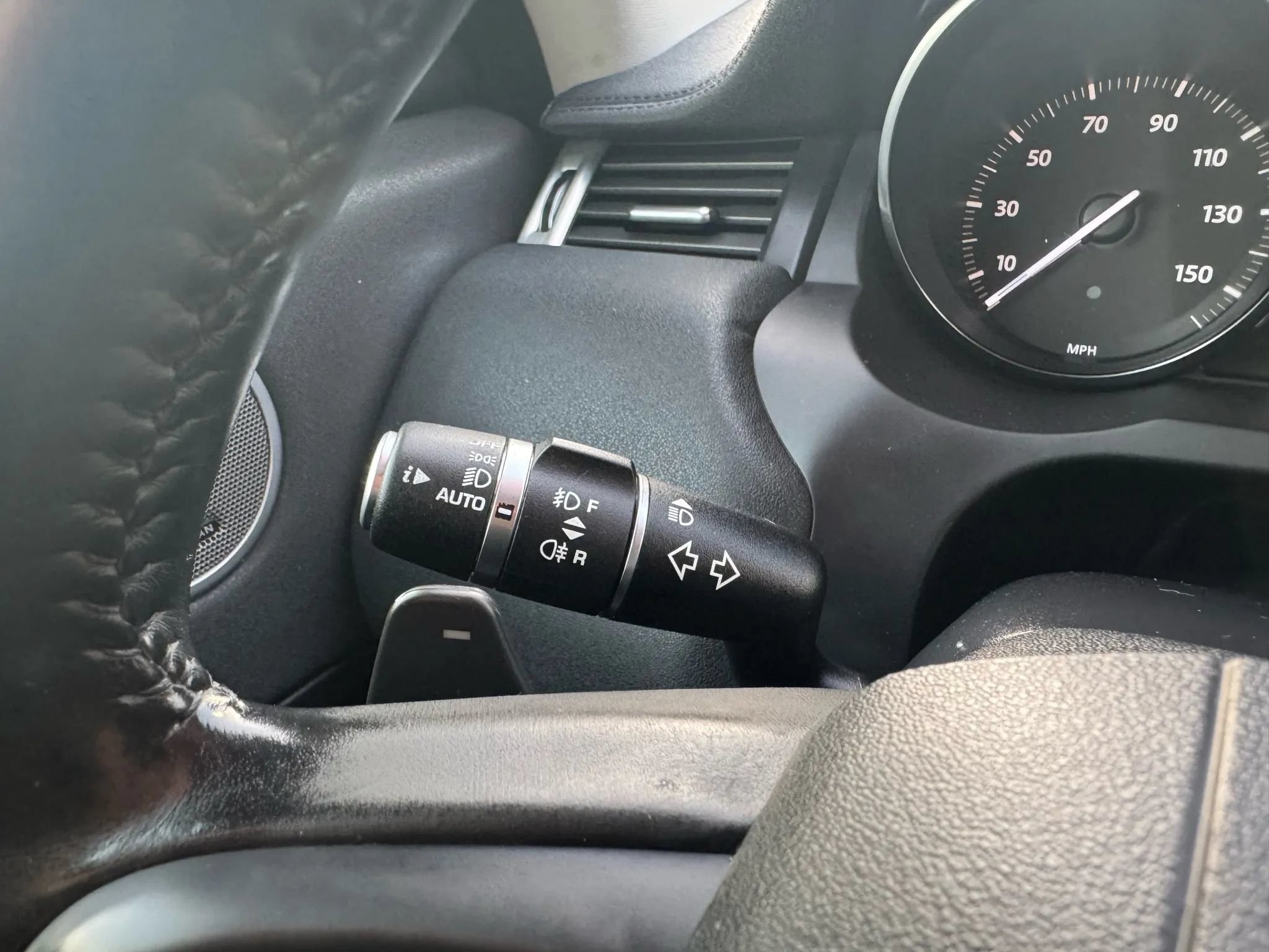 Used 2016 Land Rover Range Rover Evoque SE AWD/4WD image 33