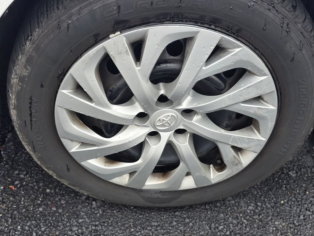 Used 2019 Toyota Corolla LE FWD image 19