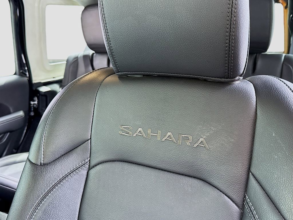 Used 2023 Jeep Wrangler Unlimited Sahara w/ Cold Weather Group image 28